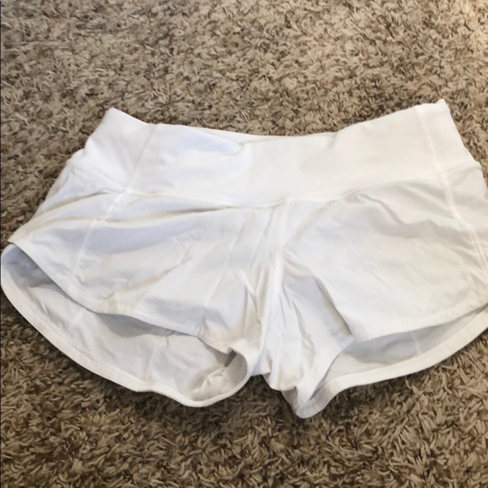 Lululemon white Speed Up short size 2